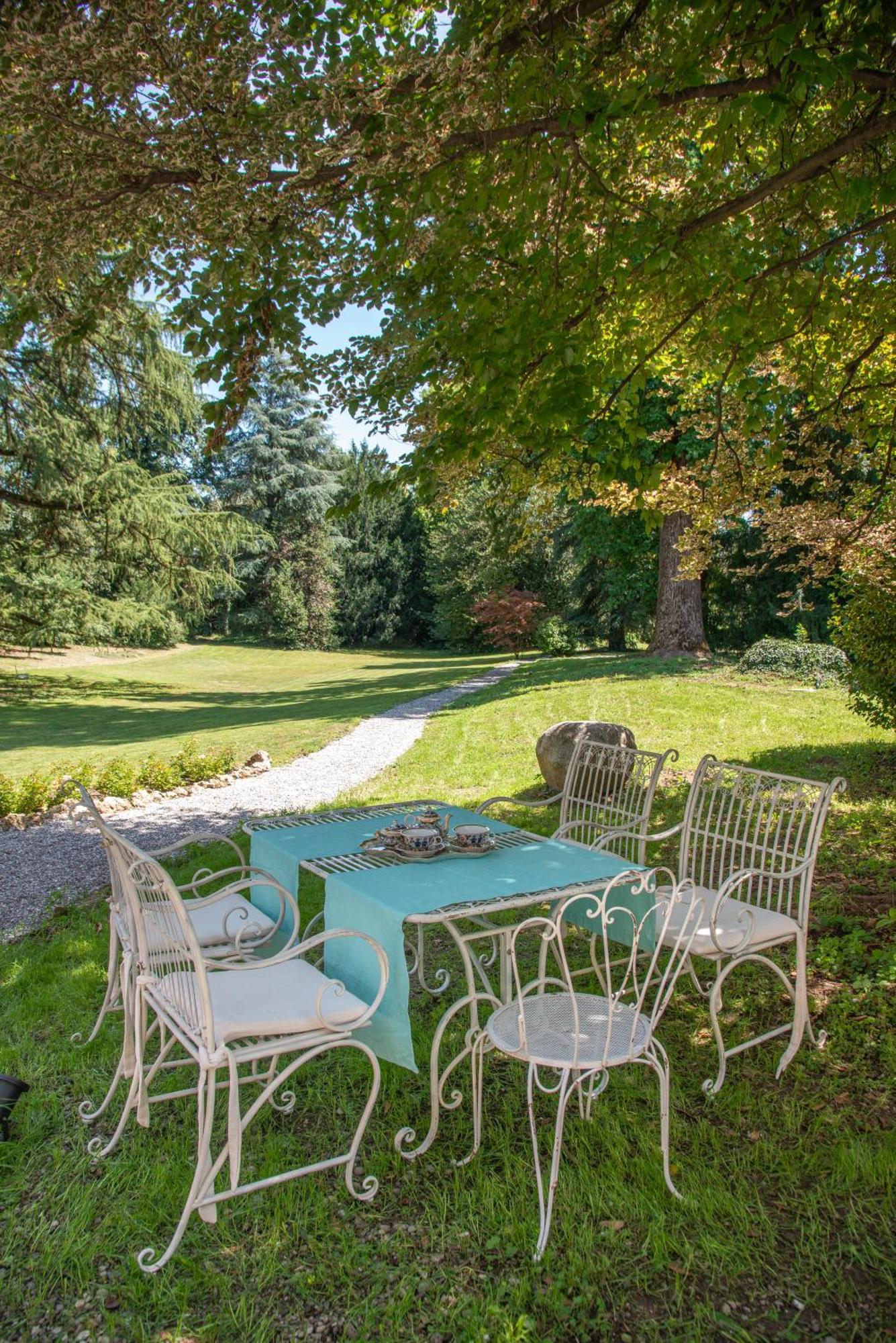 Villa Galimberti Maison De Charme Osnago ภายนอก รูปภาพ