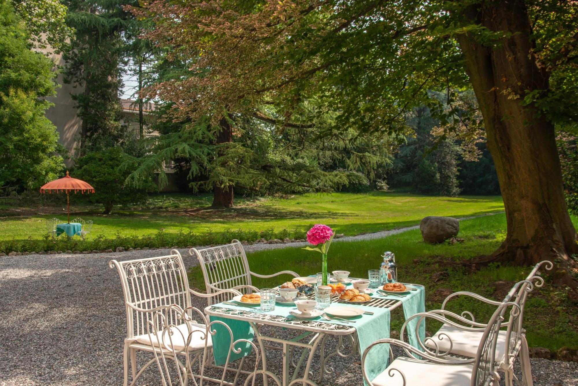 Villa Galimberti Maison De Charme Osnago ภายนอก รูปภาพ